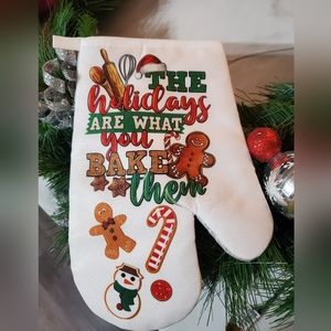 The holidays are what you bake them oven mitt